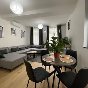 apartment-duplex-2-chambres.brusselshotelsbook.com/