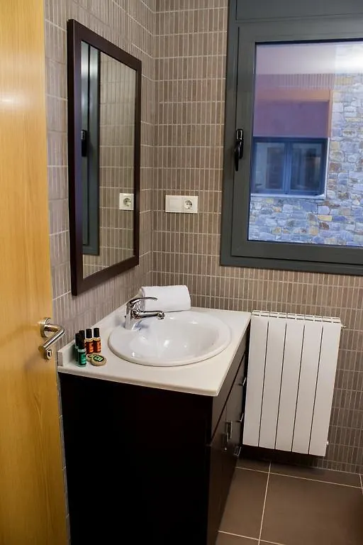 Vista Canillo Apartments